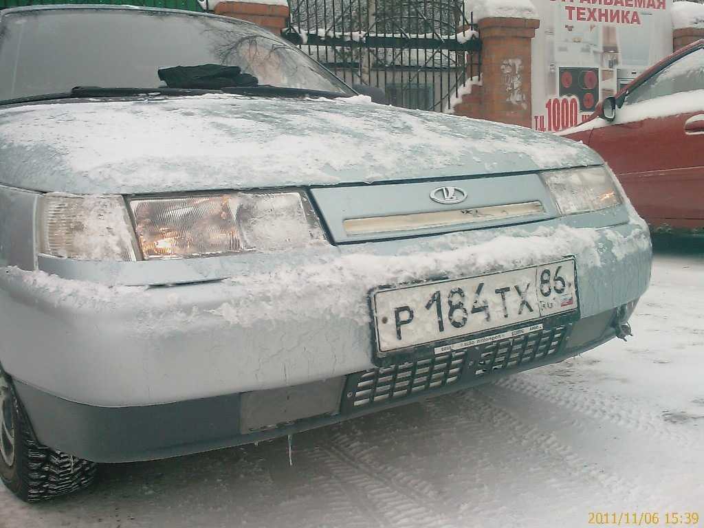 Зимний лайфхак: можно ли закрывать радиатор автомобиля зимой и для чего это нужно?